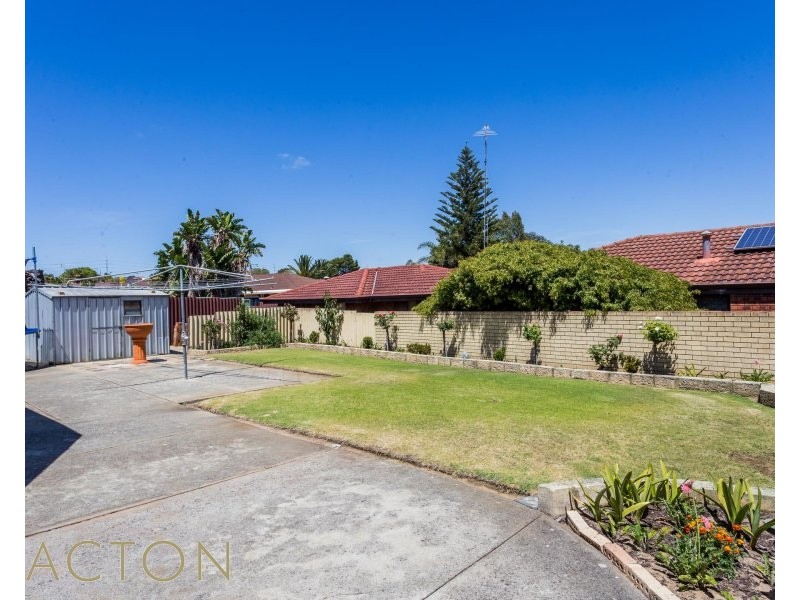 32 Leonard Way, Spearwood WA 6163