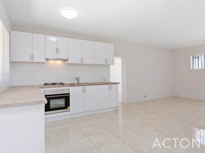 21 Maxworthy Place, Hamilton Hill WA 6163