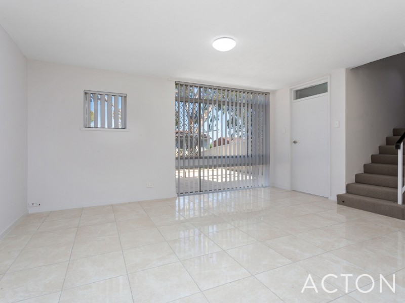 21 Maxworthy Place, Hamilton Hill WA 6163