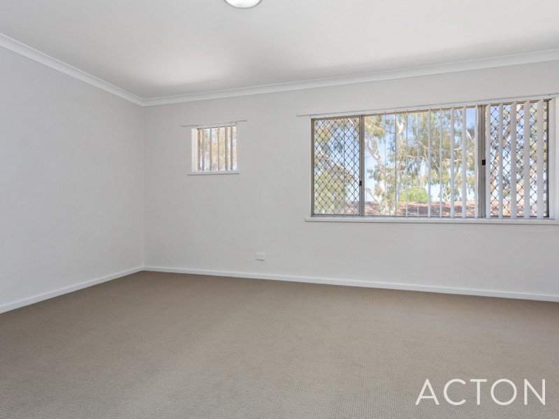 21 Maxworthy Place, Hamilton Hill WA 6163