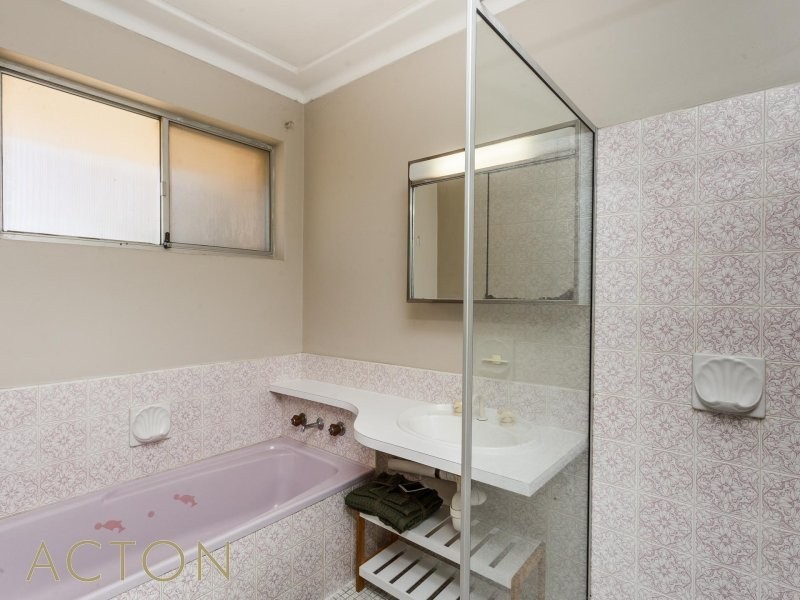 5 Juxon Place, Hamilton Hill WA 6163