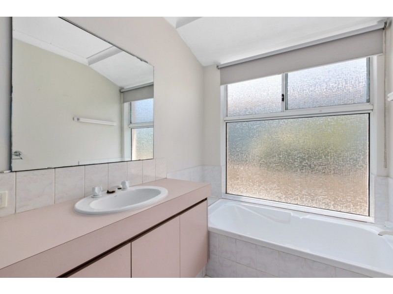 20 Manitoba Place, Success WA 6164