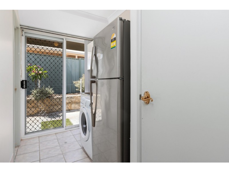 20 Manitoba Place, Success WA 6164