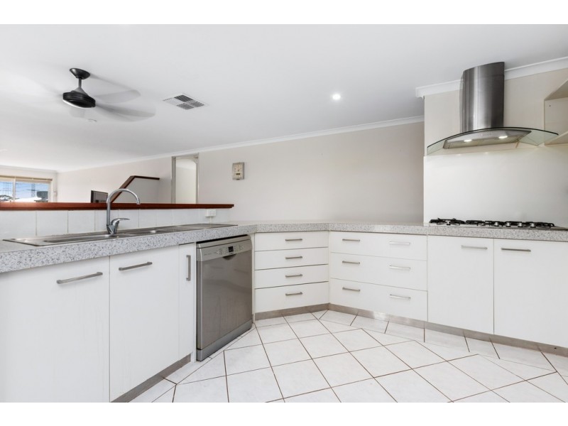 20 Manitoba Place, Success WA 6164