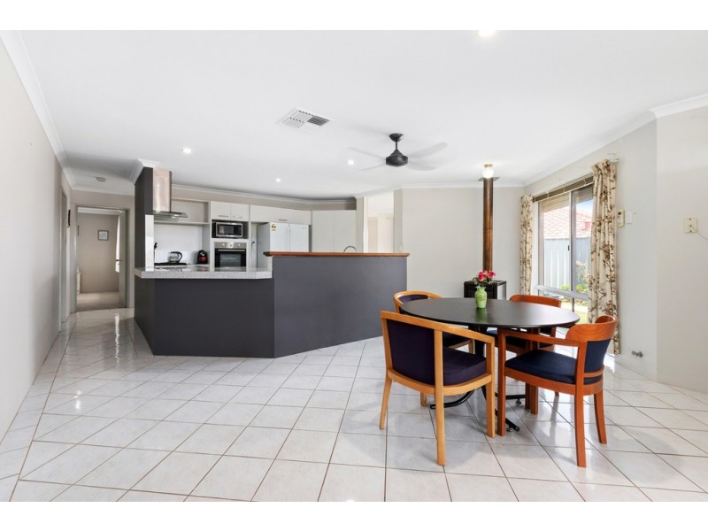 20 Manitoba Place, Success WA 6164