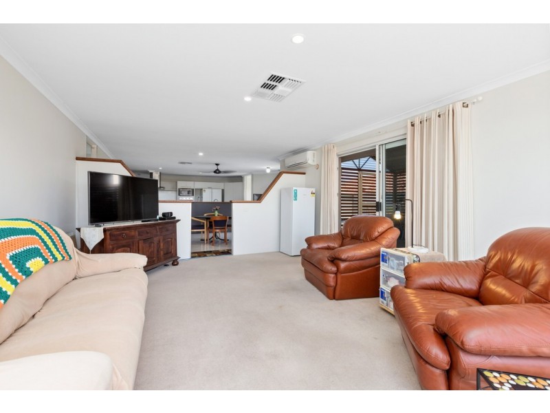 20 Manitoba Place, Success WA 6164