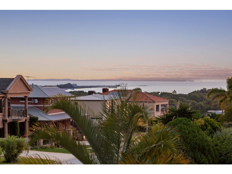 61 Castellon Crescent, Coogee WA 6166