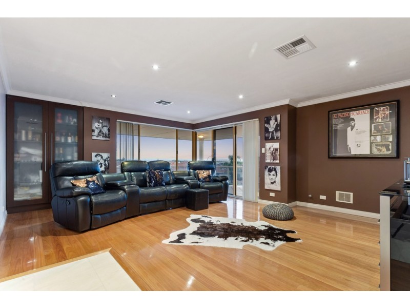 61 Castellon Crescent, Coogee WA 6166