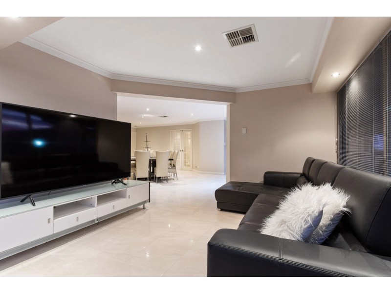 61 Castellon Crescent, Coogee WA 6166