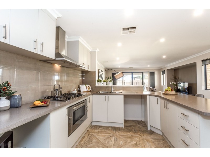 64 Birkett Avenue, Beeliar WA 6164