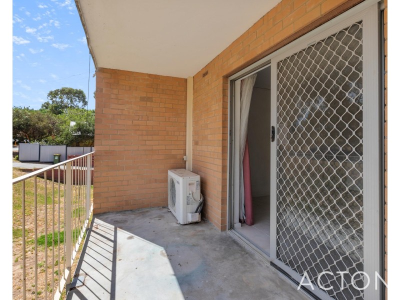 21/4 Southend Road, Hamilton Hill WA 6163