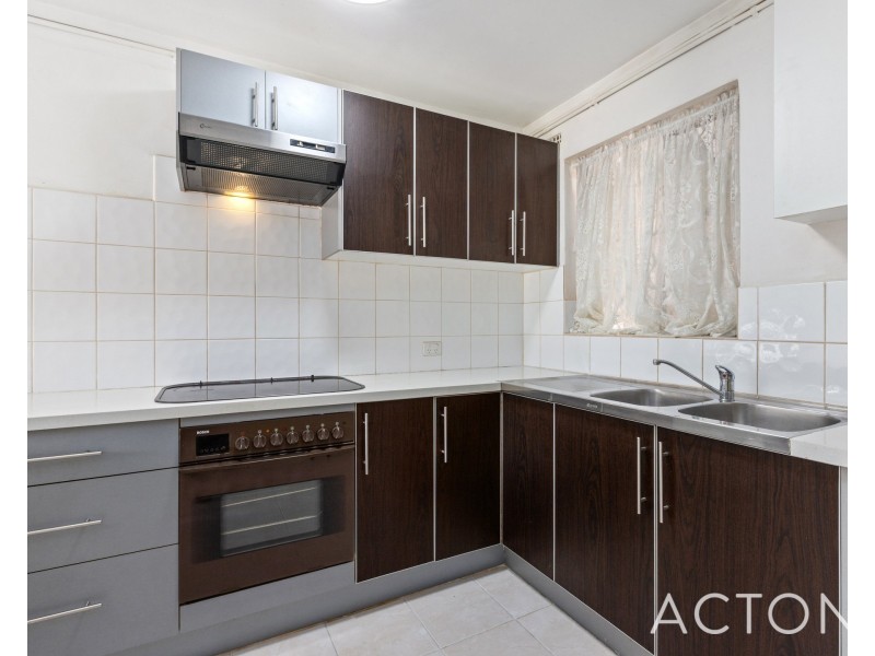 21/4 Southend Road, Hamilton Hill WA 6163