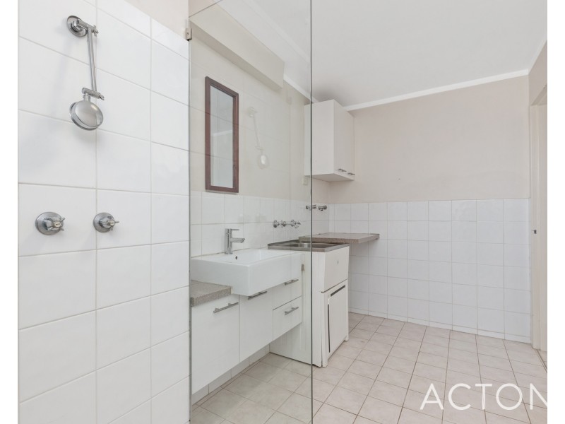 21/4 Southend Road, Hamilton Hill WA 6163