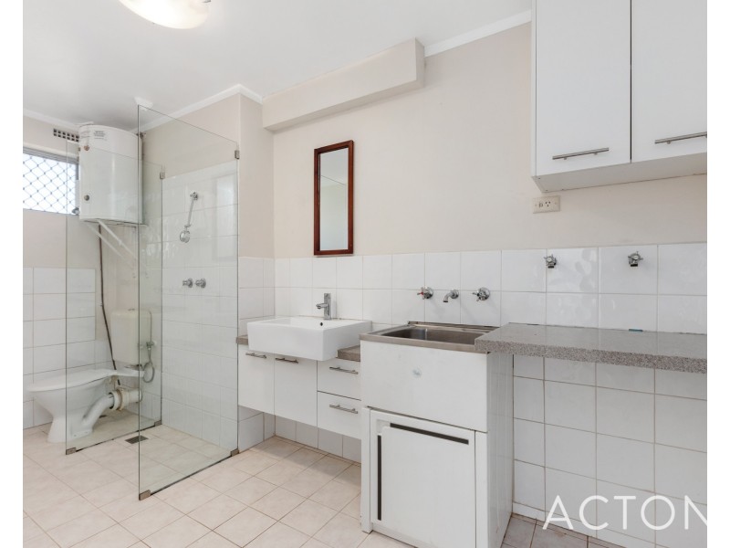 21/4 Southend Road, Hamilton Hill WA 6163