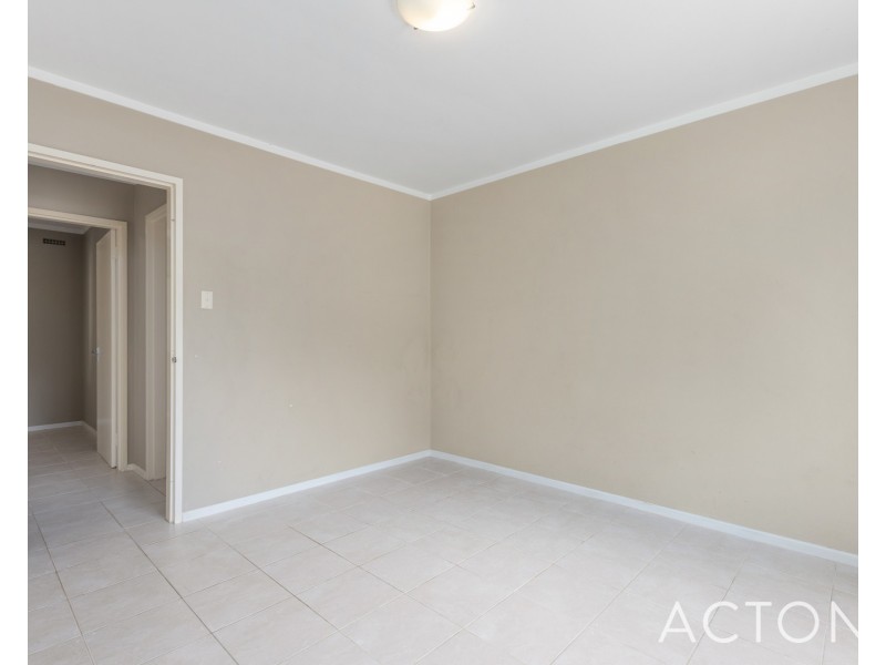 21/4 Southend Road, Hamilton Hill WA 6163