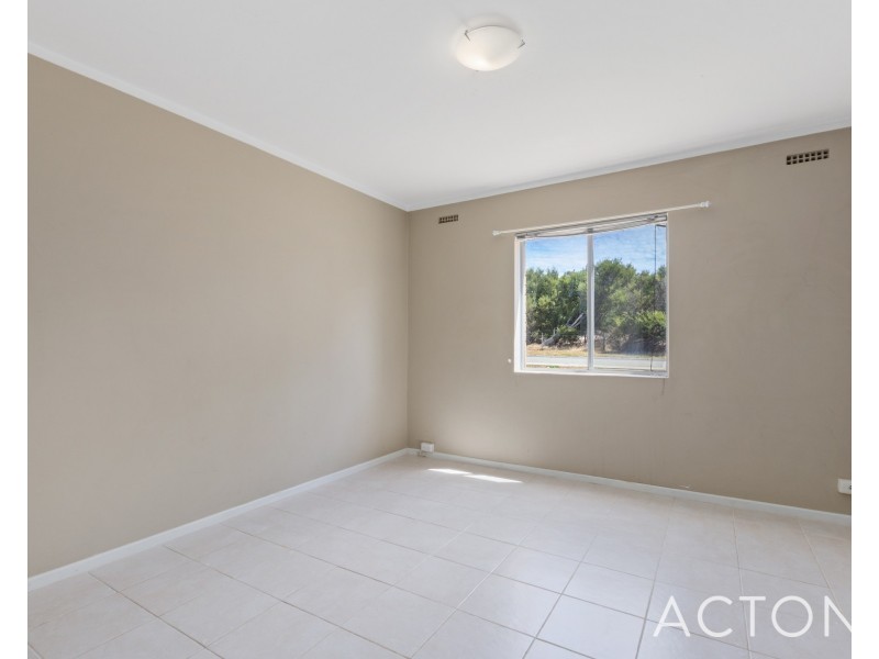 21/4 Southend Road, Hamilton Hill WA 6163