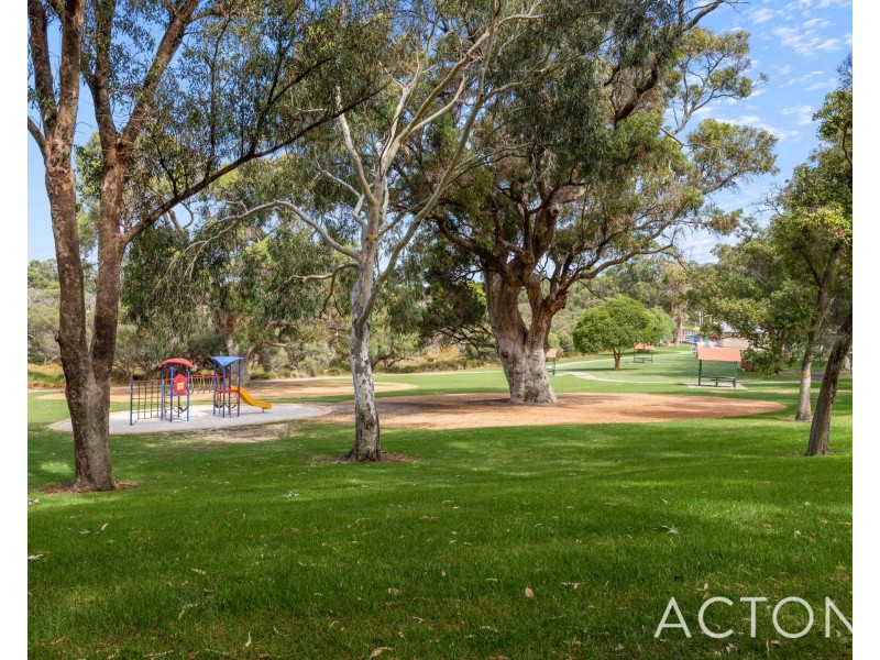 21/4 Southend Road, Hamilton Hill WA 6163