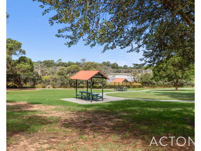 21/4 Southend Road, Hamilton Hill WA 6163