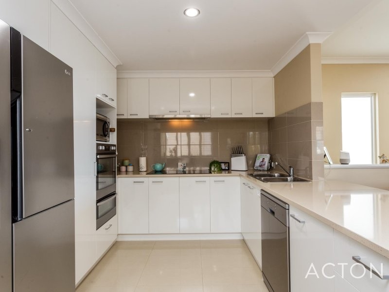 18/19 Perlinte View, North Coogee WA 6163