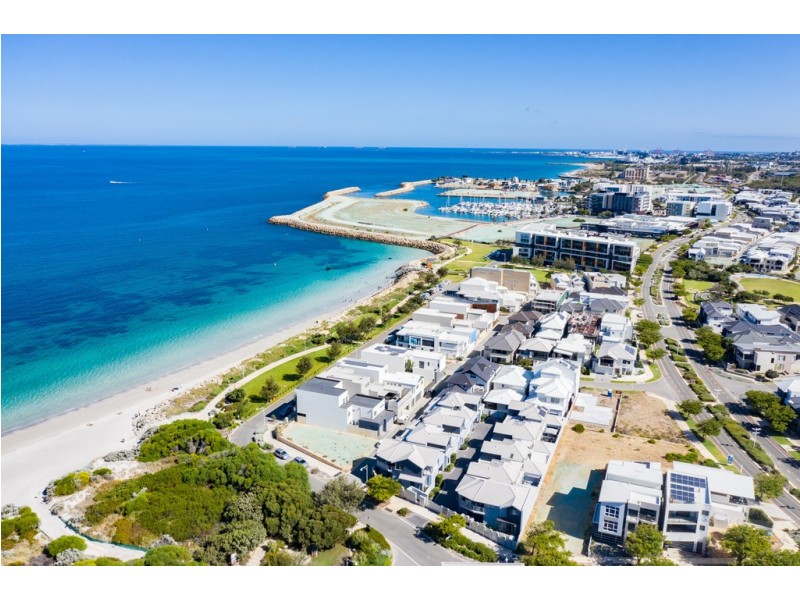 18/19 Perlinte View, North Coogee WA 6163