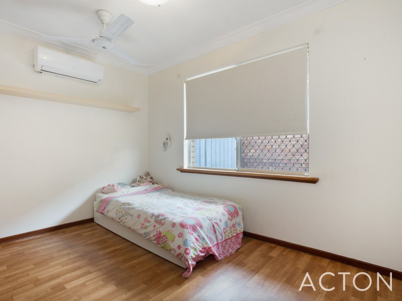 6 Ashbourne Way, Hamilton Hill WA 6163