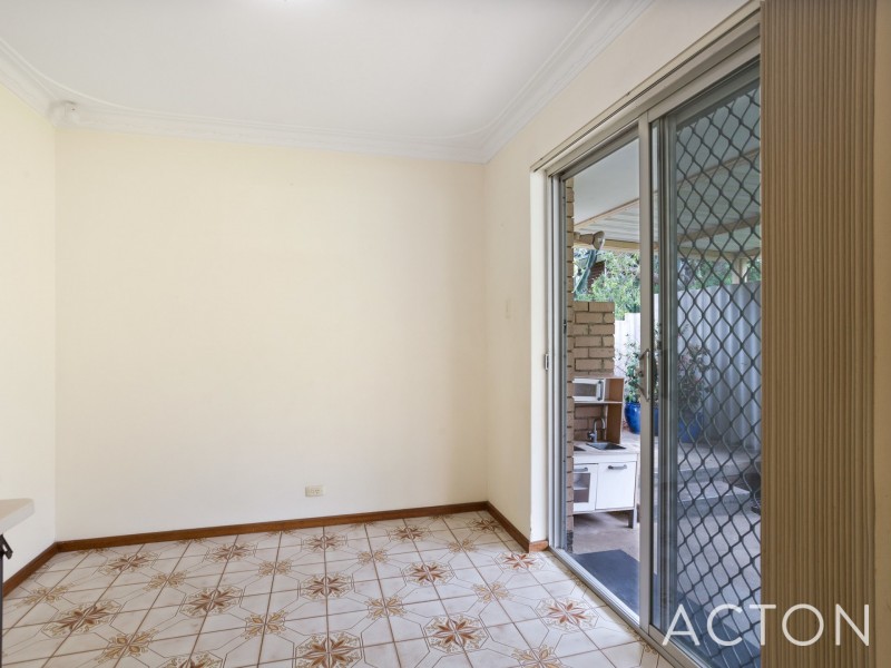 6 Ashbourne Way, Hamilton Hill WA 6163