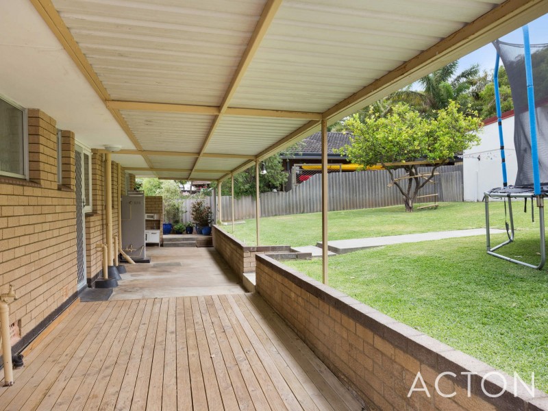 6 Ashbourne Way, Hamilton Hill WA 6163