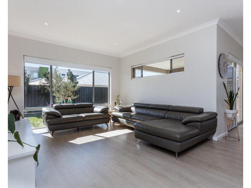 5 Fontina Road, Spearwood WA 6163