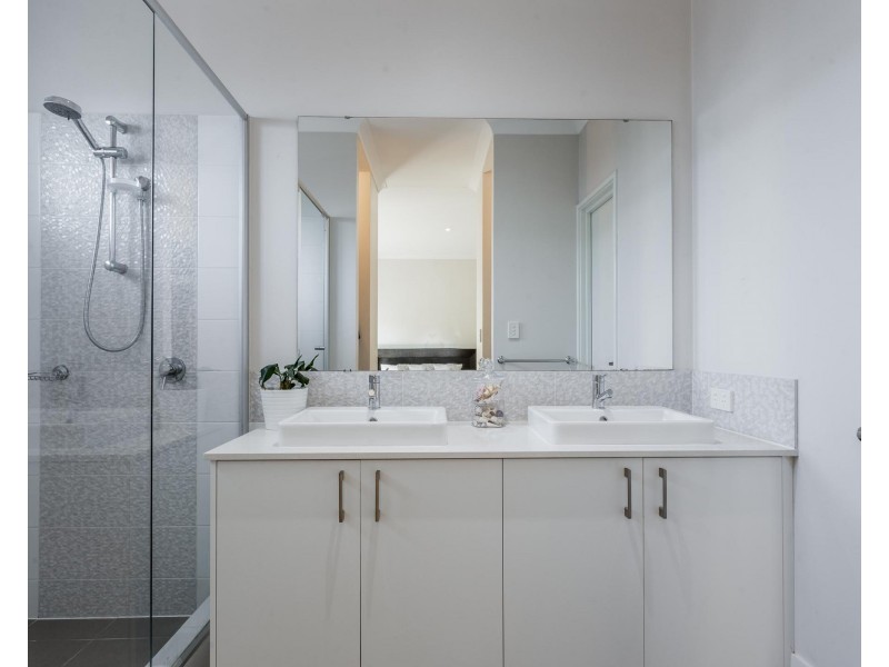 5 Fontina Road, Spearwood WA 6163