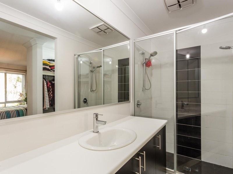 82 Entrance Road, Spearwood WA 6163