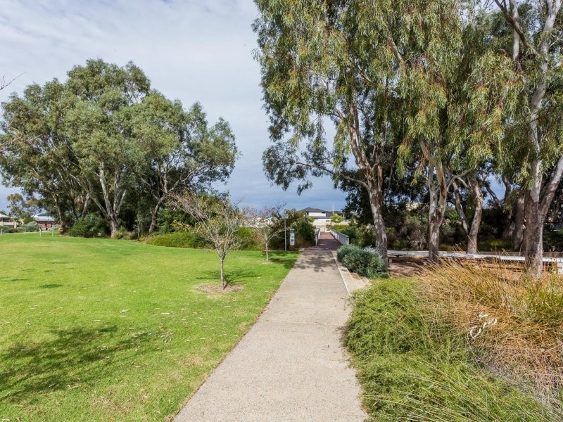 82 Entrance Road, Spearwood WA 6163