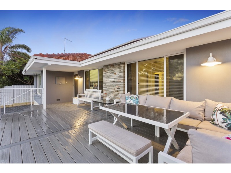 10 Strode Avenue, Hamilton Hill WA 6163