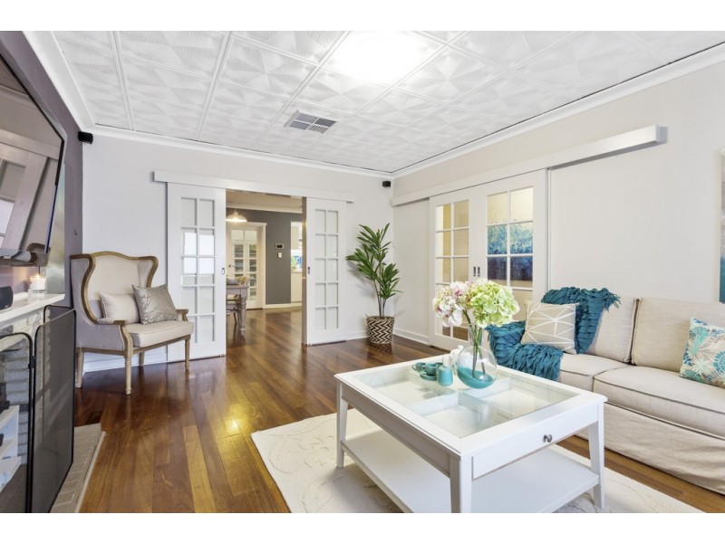 10 Strode Avenue, Hamilton Hill WA 6163