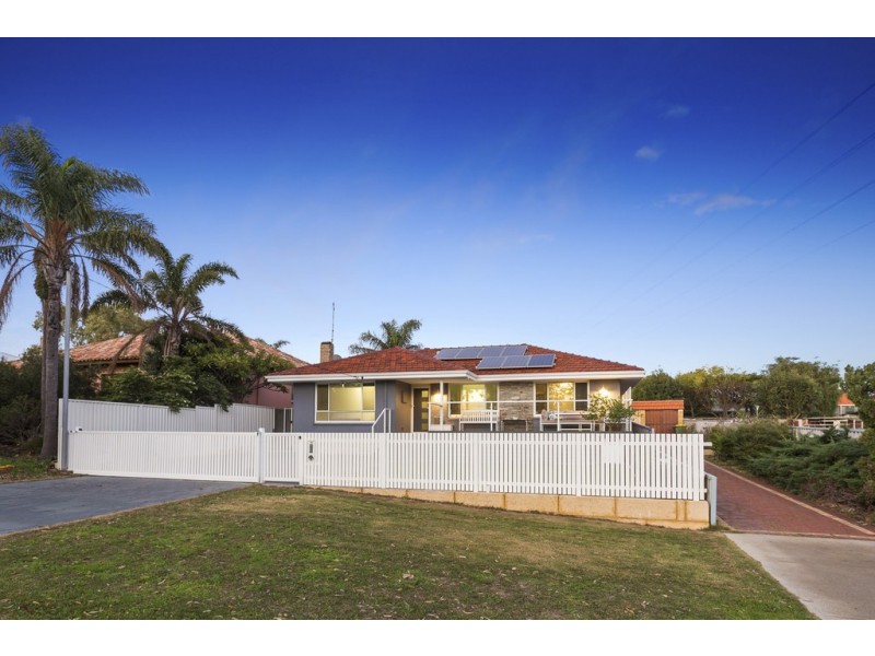 10 Strode Avenue, Hamilton Hill WA 6163