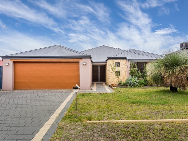16 Silverpan way, Byford WA 6122