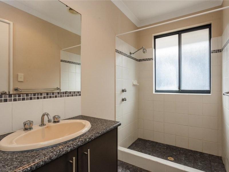 16 Silverpan way, Byford WA 6122