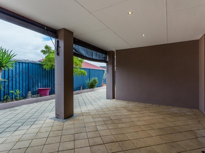 16 Silverpan way, Byford WA 6122