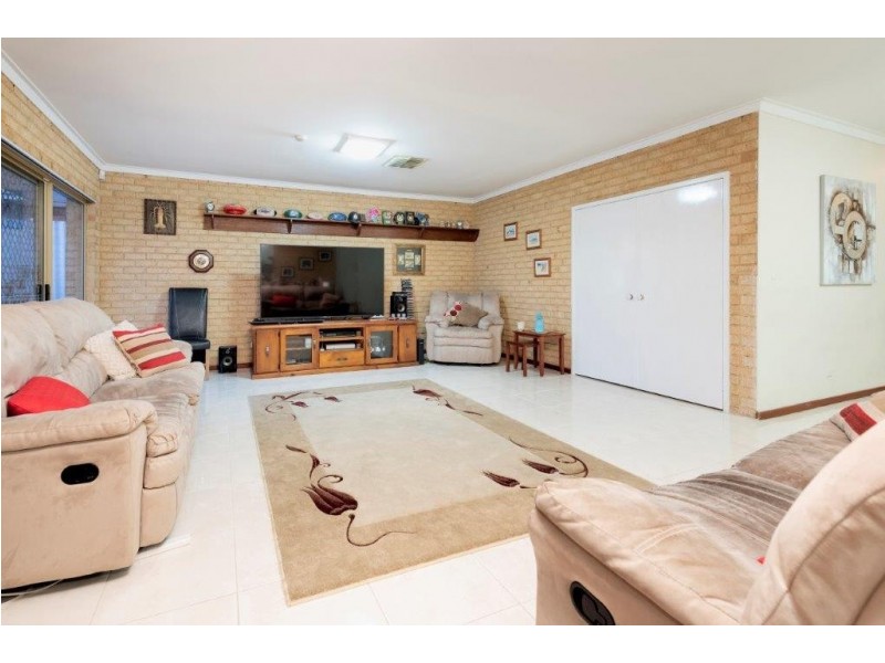 2 Lintott Way, Spearwood WA 6163
