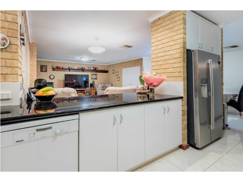 2 Lintott Way, Spearwood WA 6163