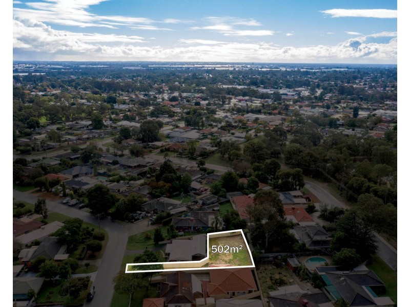 15A Carleton Crescent, Forrestfield WA 6058