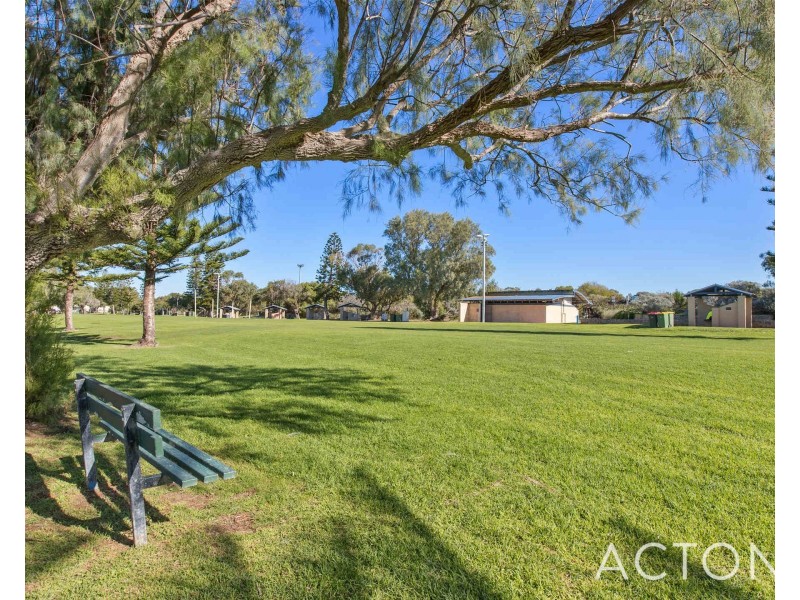 117/3 Powell Road, Coogee WA 6166