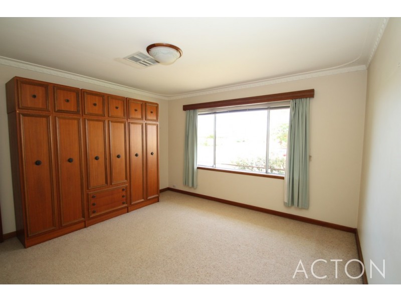 15 Rigby Avenue, Spearwood WA 6163