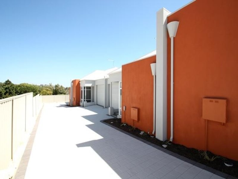 4/21 Edeline Street, Spearwood WA 6163