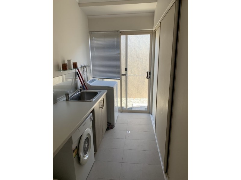 627 Rockingham Road, Munster WA 6166