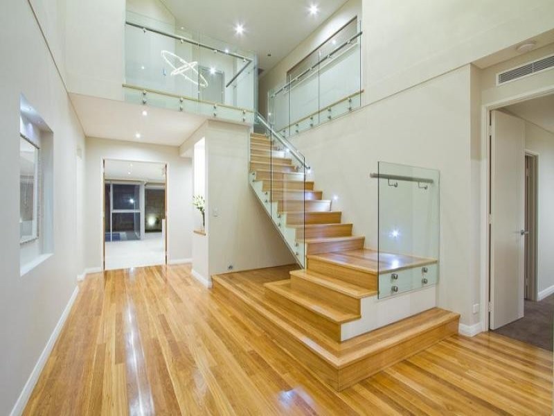 16 Hydaspe Vista, North Coogee WA 6163