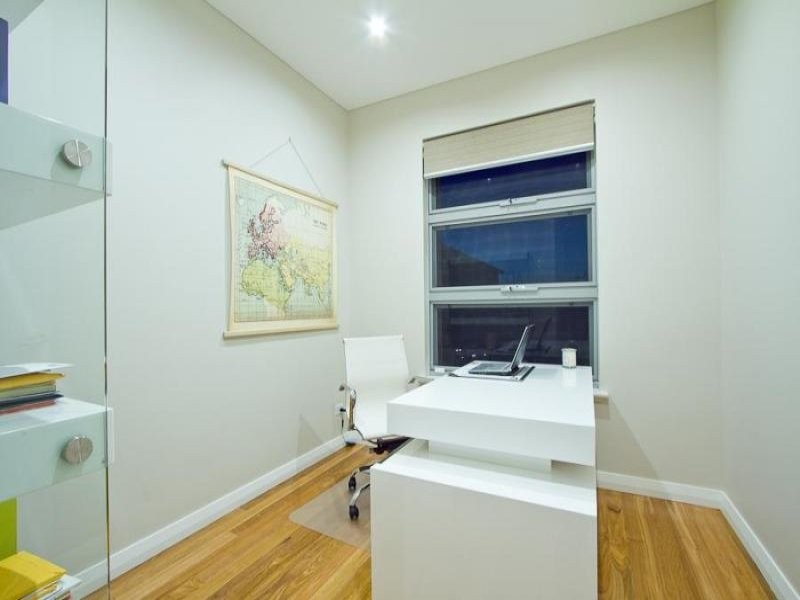 16 Hydaspe Vista, North Coogee WA 6163