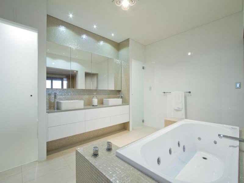 16 Hydaspe Vista, North Coogee WA 6163