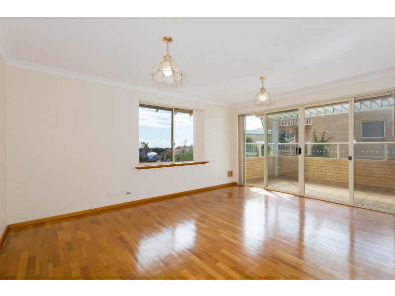 6 The Cove, Coogee WA 6166