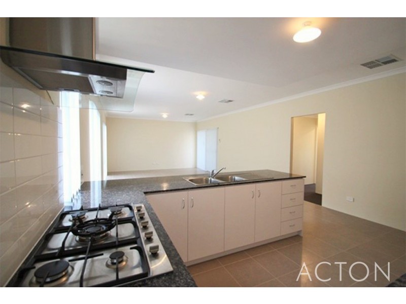 7 Addis Way, Wandi WA 6167