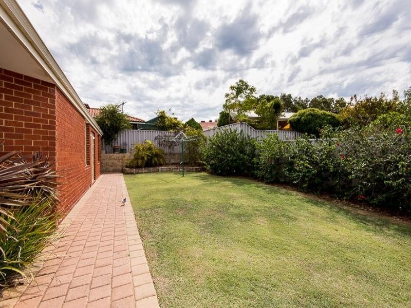 3 Palma Place, Coogee WA 6166